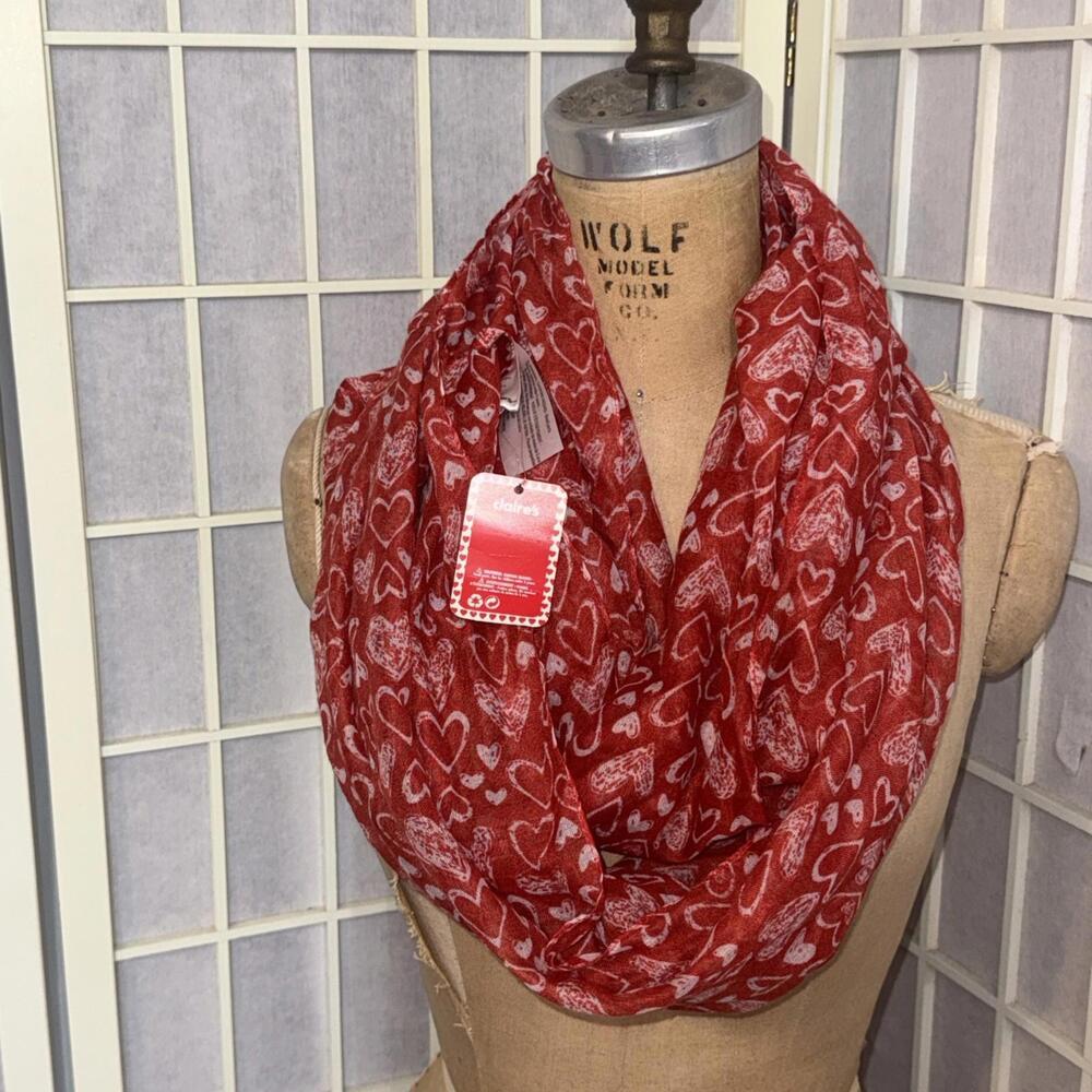 Y2K Claire’s Red & White Valentine's Day Hearts Lightweight Infinity Scarf New